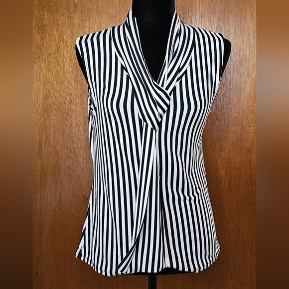 Black & White Striped Sleeveless Blouse with Tie detail NWOT Sz MP - Picture 1 of 5